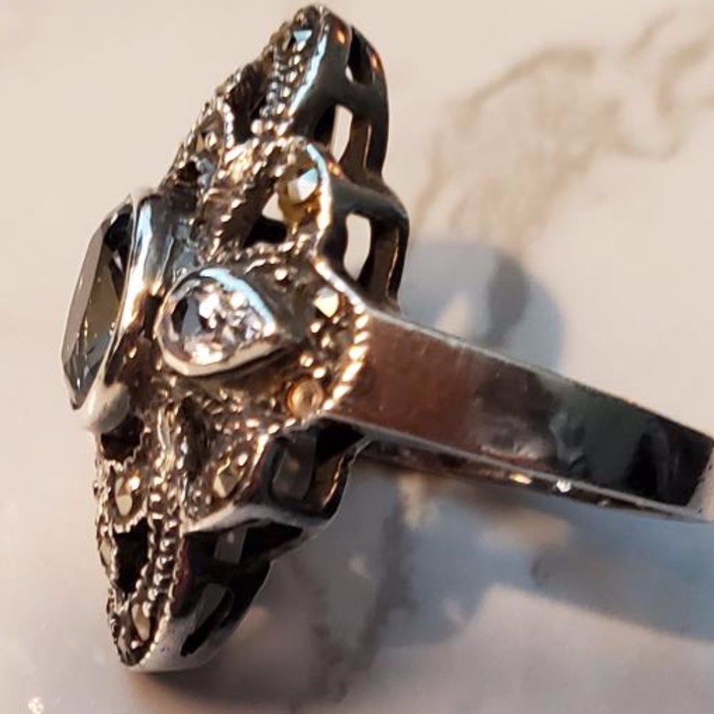 VINTAGE STERLING MARCASITE & TOPAZ RING - Picture 4 of 8